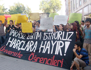 üniversite harçları eylemi